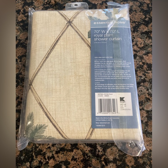 NIP Essential home ROYAL PALM shower curtain. - Picture 3 of 3
